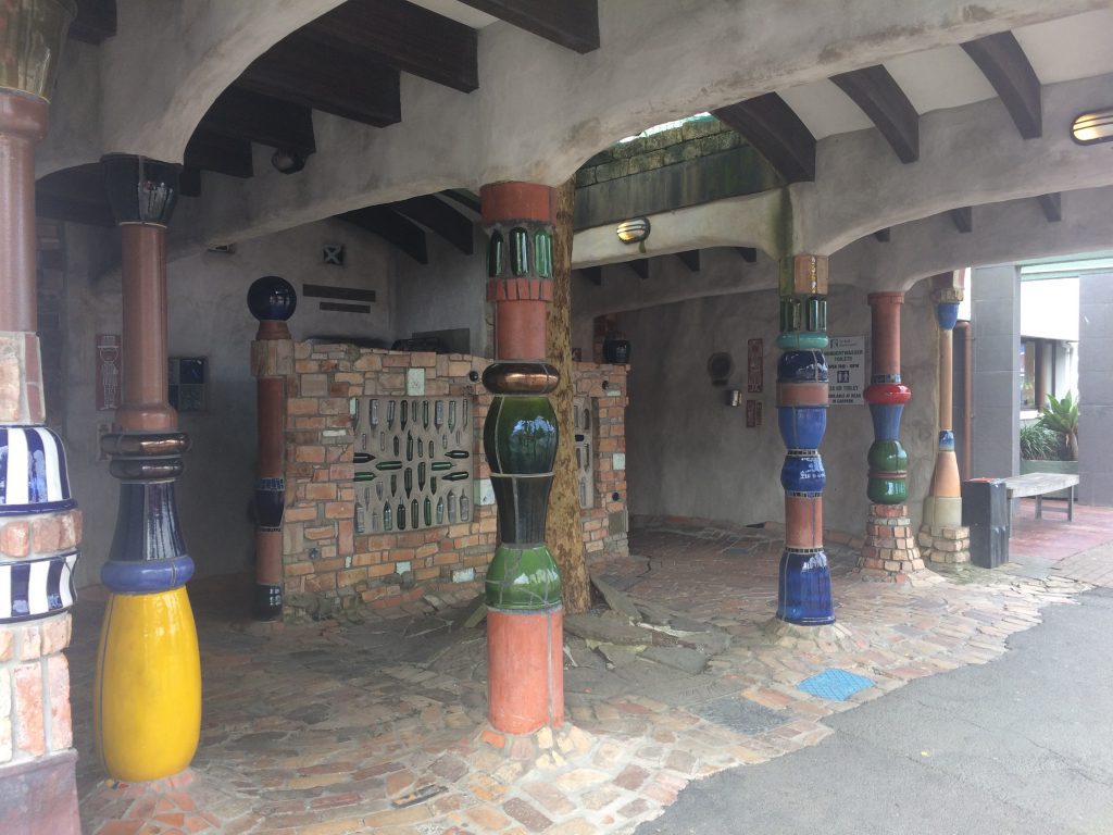 hundertwasser_toilets2